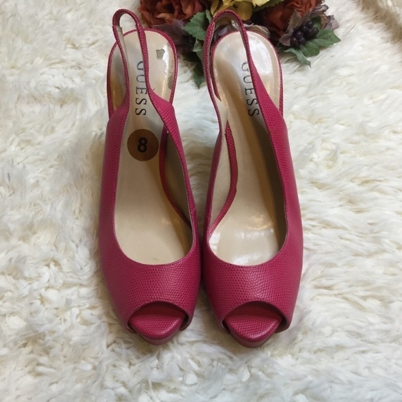 Guess Hot Pink Peep Toe Heels 4 3/4 inch heels - Picture 4 of 7